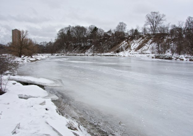 Looking upriver towards Weston.