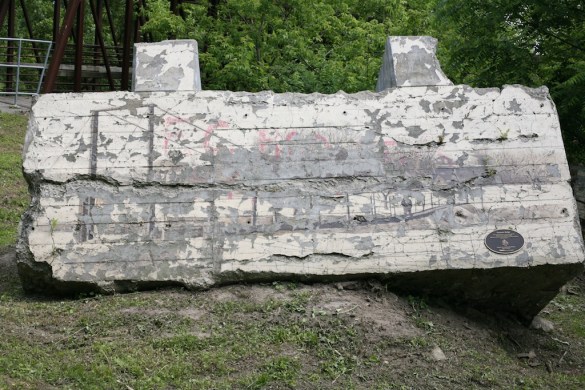 The eastern abutment of the old footbridge connecting Weston to Raymore Drive.